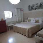 Casa Relax Isabelle Oda ve Kahvaltı 4*