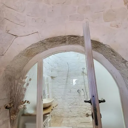 Casa Relax Isabelle Bed and Breakfast 4*